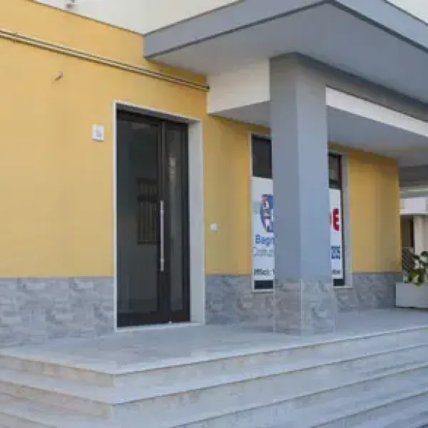 Via Fulvia commerciale